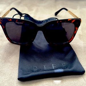 Diff Bella Sunglasses Tortoise